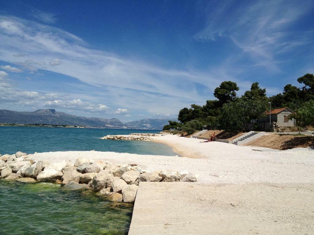 Apartments Luki Trogir Exterior photo